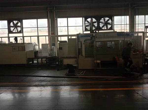 2022年1月為福建某上市公司設(shè)計(jì)，制造的鋼套內(nèi)外孔淬火加熱設(shè)備